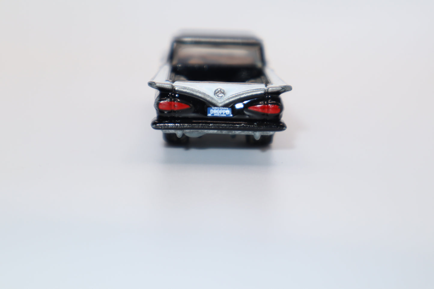 1959 Chevy El Camino – Tuxedo Black (1:64 Scale) Loose Mint – Johnny Lightning