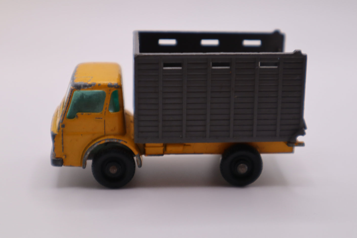 Vintage Lesney Matchbox Series No. 37-C Dodge Cattle Truck Issued 1966 - Loose Black Plastic Wheels