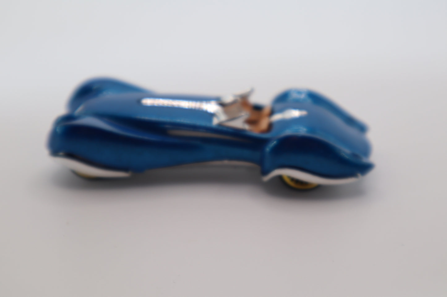 Hot Wheels 1999 Blue Phantastique – Made in Malaysia